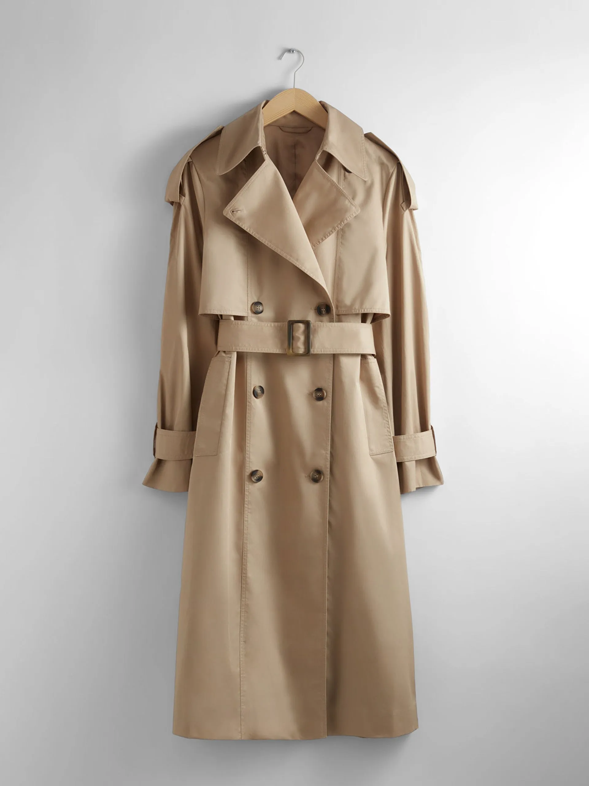 Buckle-belt trench coat