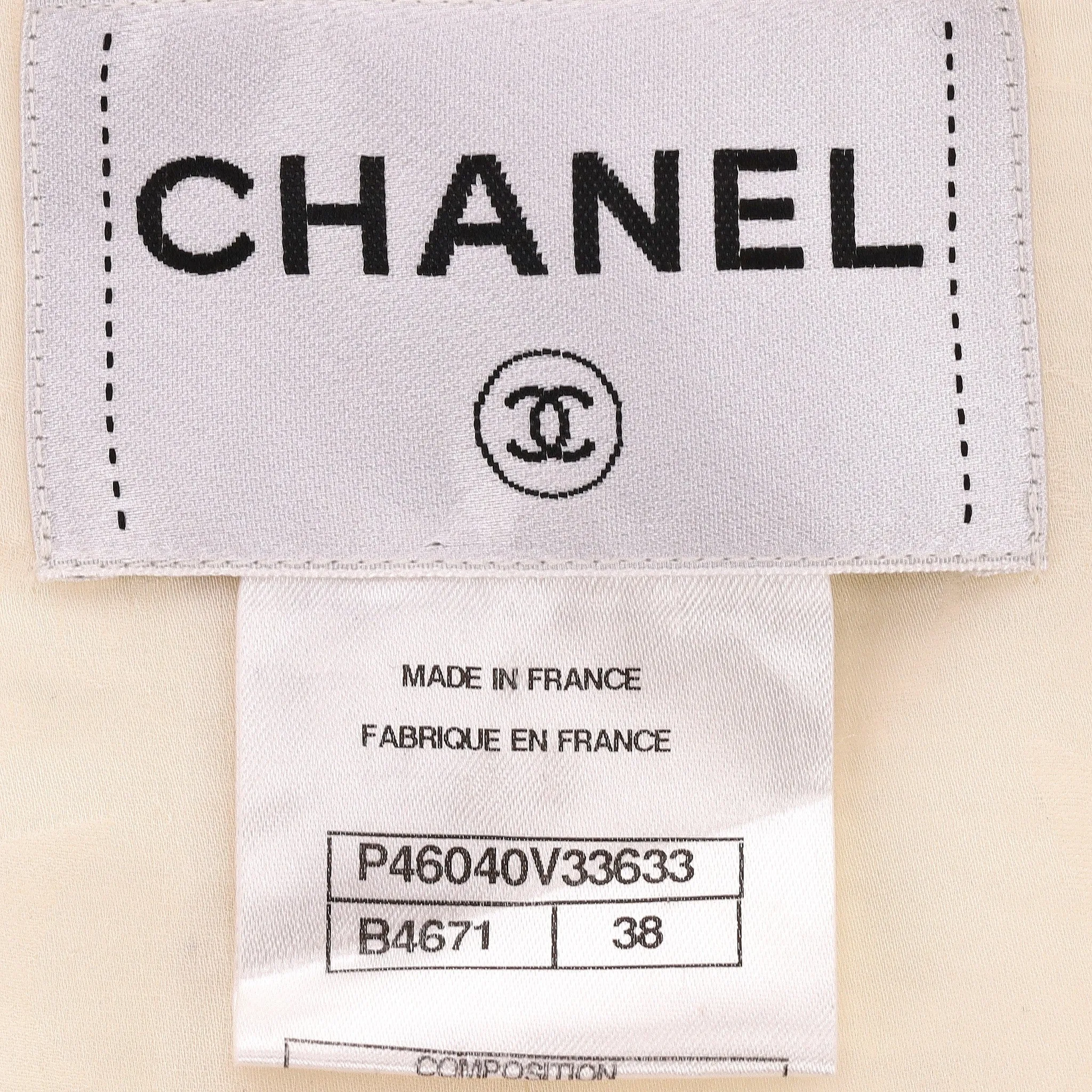 Chanel Cropped Cotton Jacket With Pearl Buttons. Size 38FR