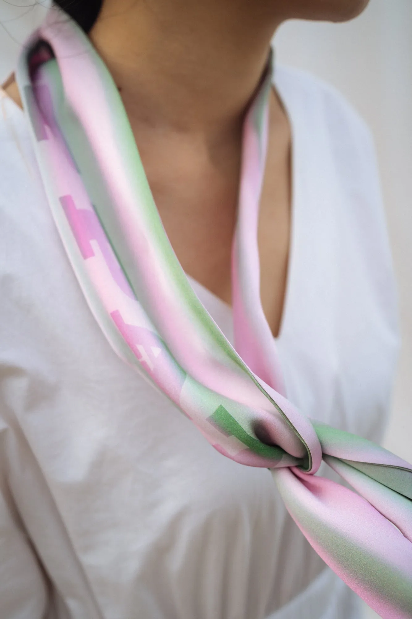 "Day Dream" Silk Neck Scarf - Pink