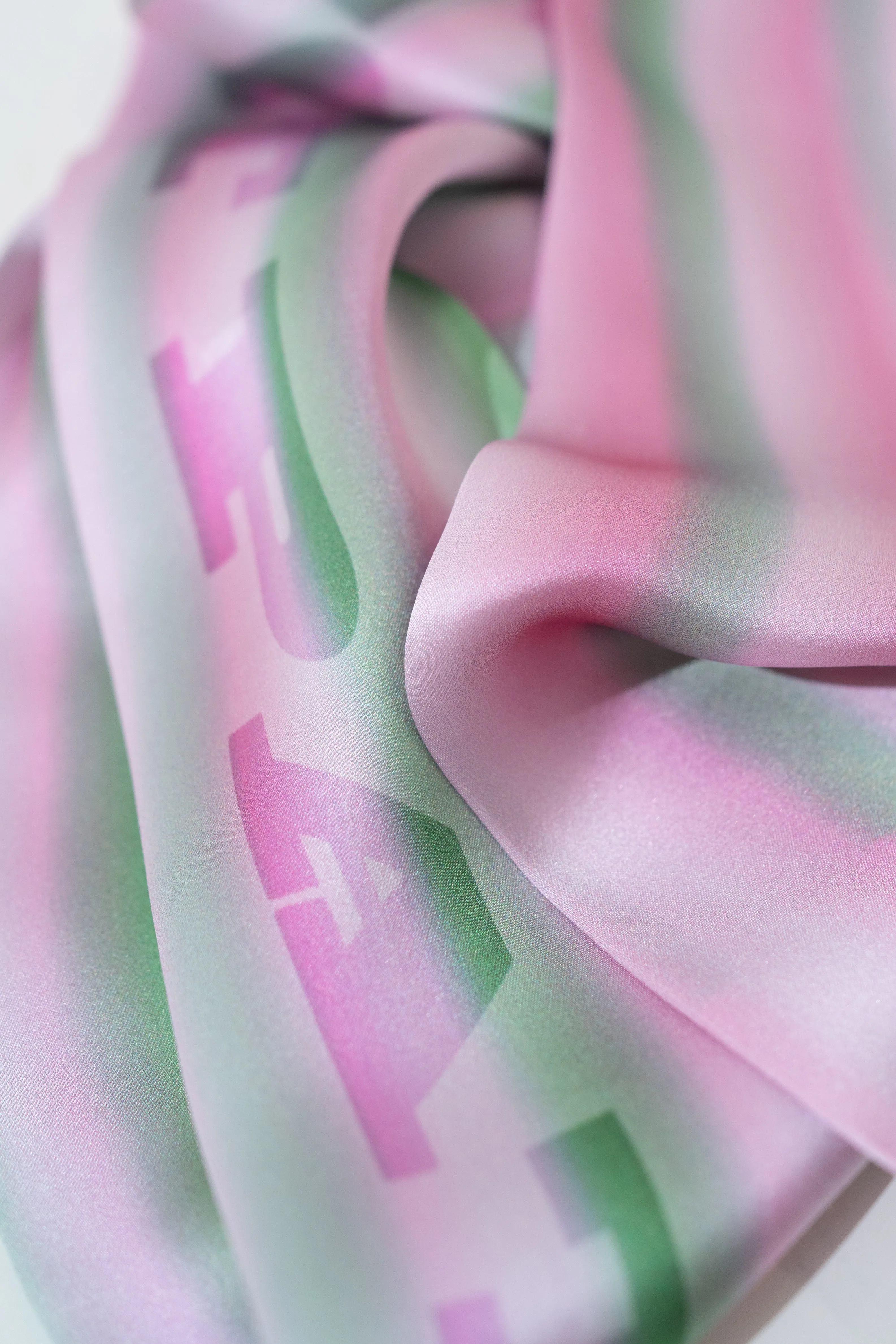 "Day Dream" Silk Neck Scarf - Pink