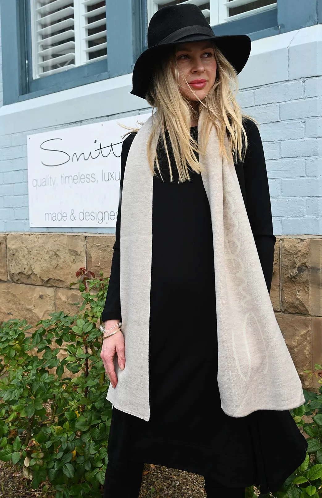 Smitten Logo Classic Knitted Scarf