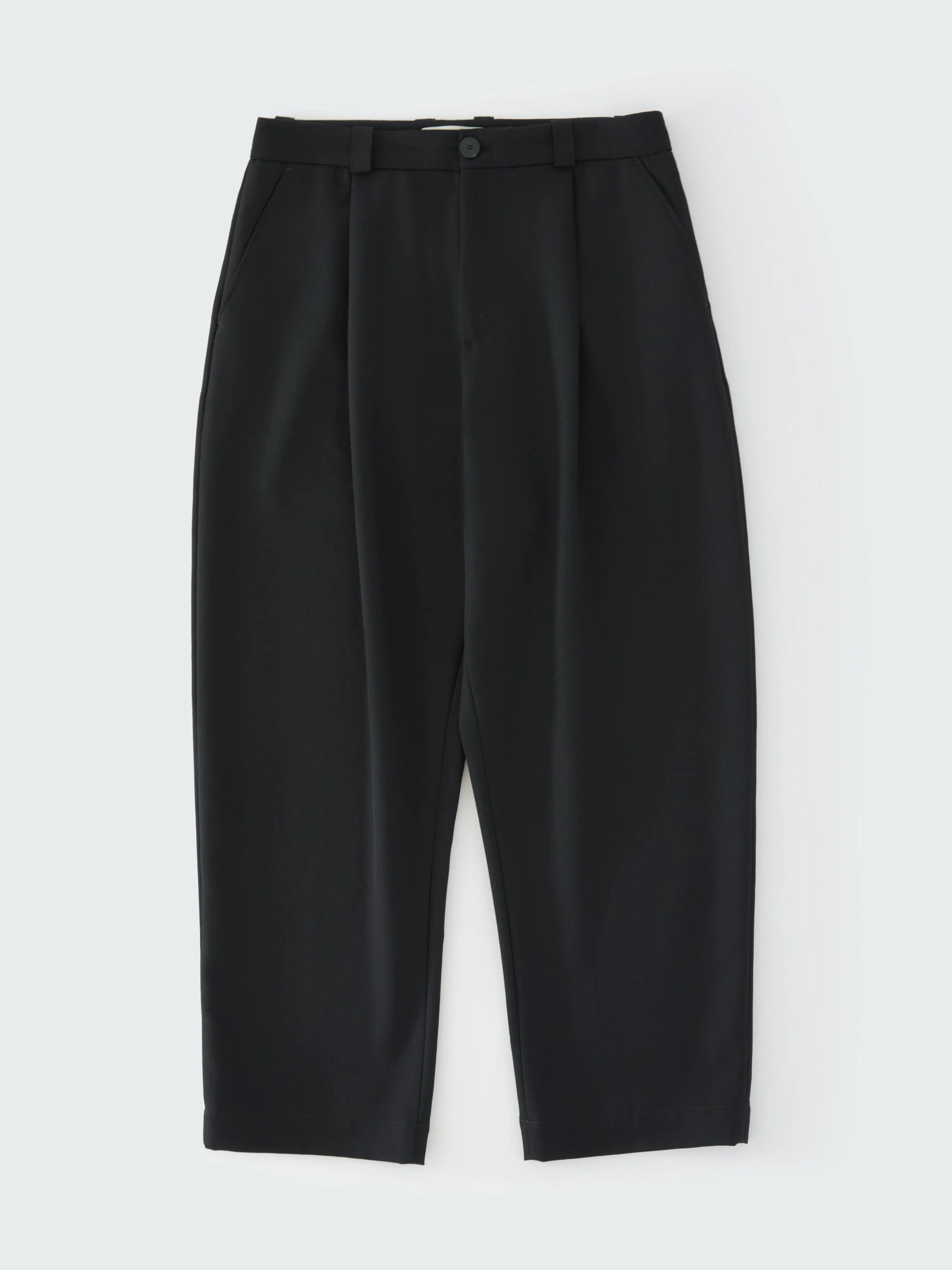 Tuck Pant in Black